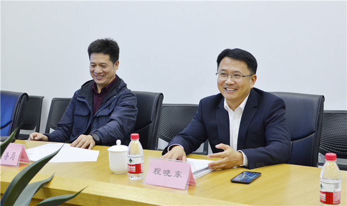 ������������������һ��ݰ�����������Ĵ����ŵ��н���