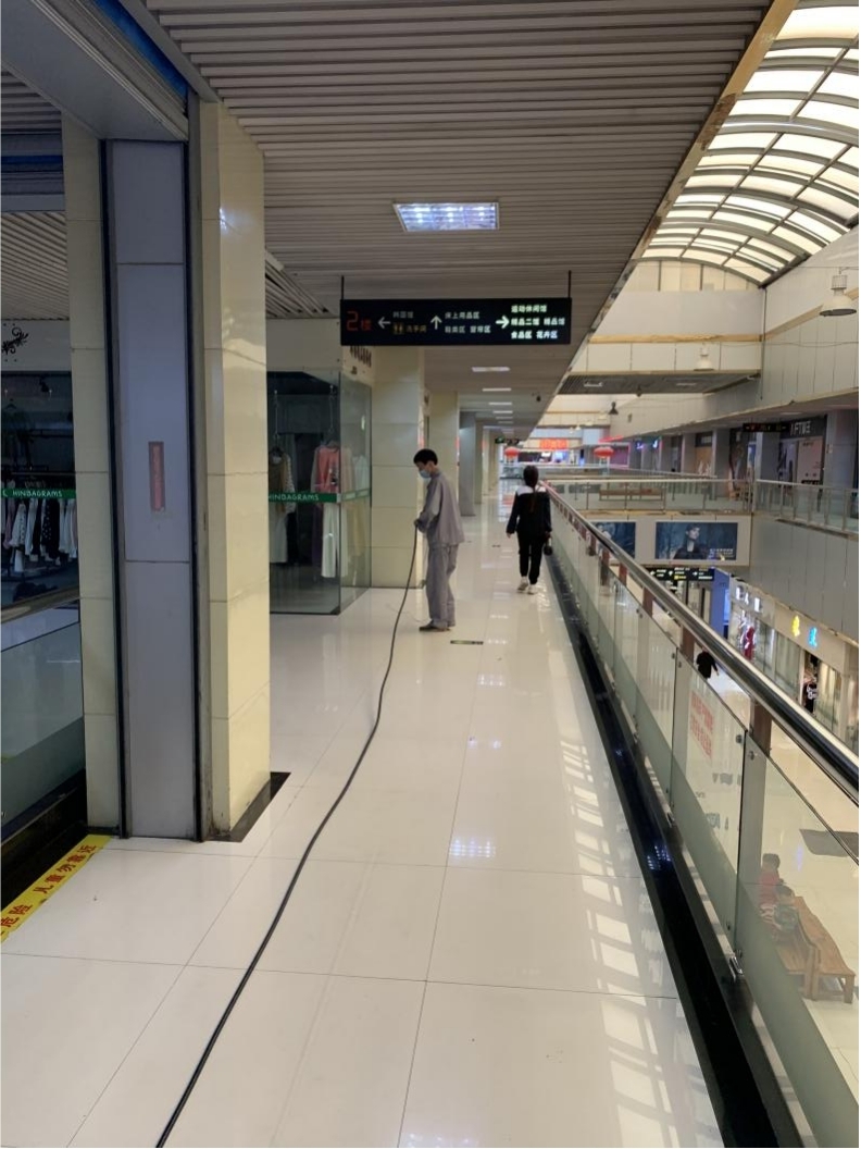 ���ڡ��������ܡ�����ɫ��̼������Ǯ��