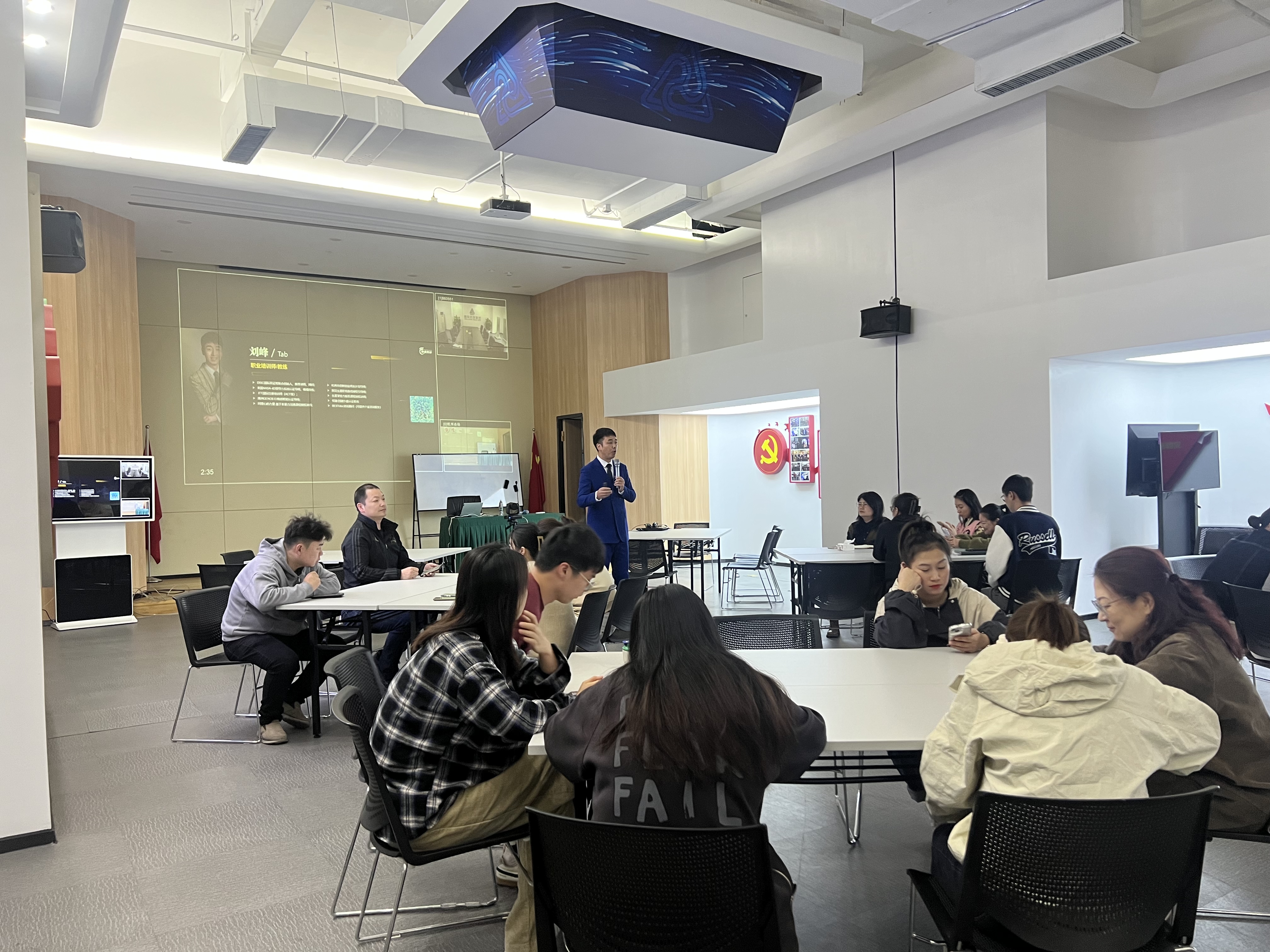 ���������Ĵ����ſ�չ����˼ά������������ѵ