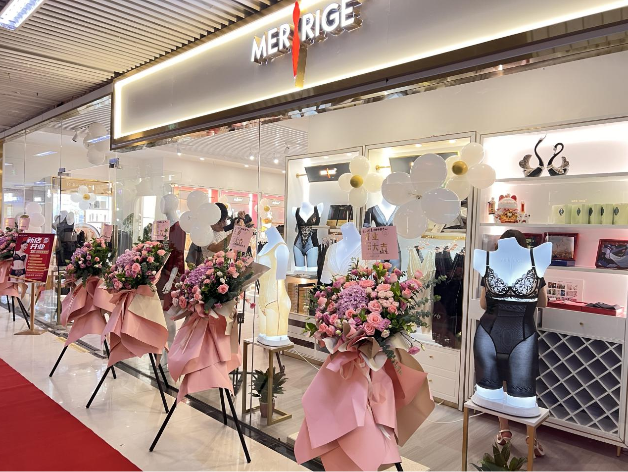 ���˼�������פǮ���̳���ʢ��ҵ��