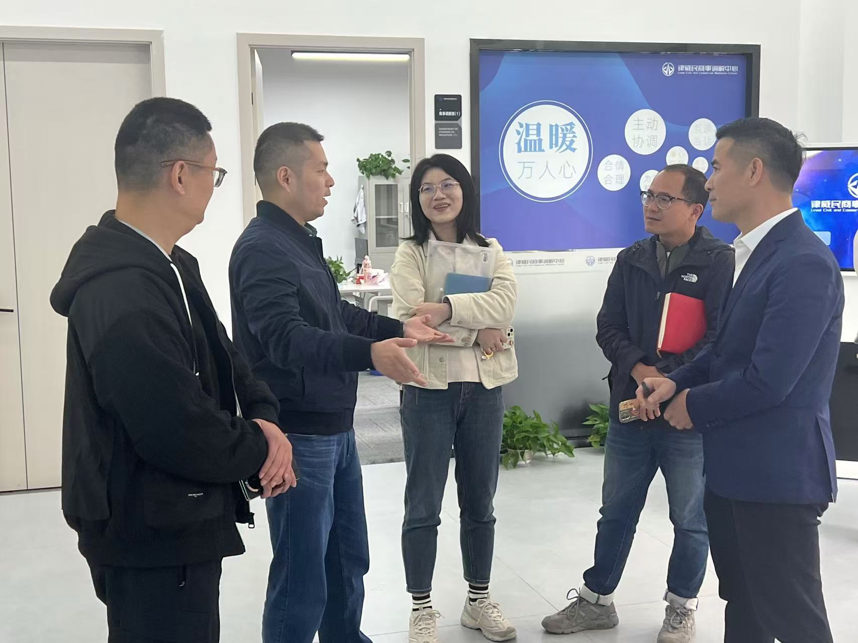 ����������ֵ�����ί�����Ҧ����һ��ݰ�������������������µ������ĵ���ָ��