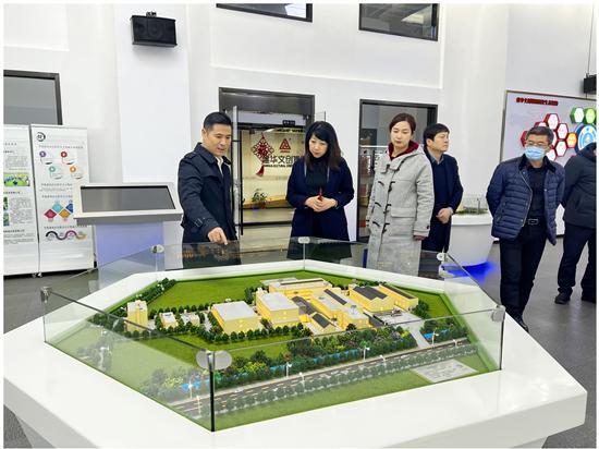 ���������������ί��ί�������������� �������������Ĵ�����