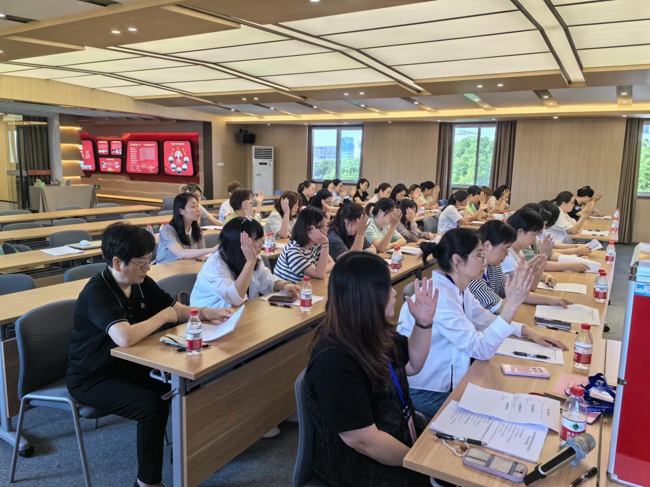 ����չ�緶 ������ഺ