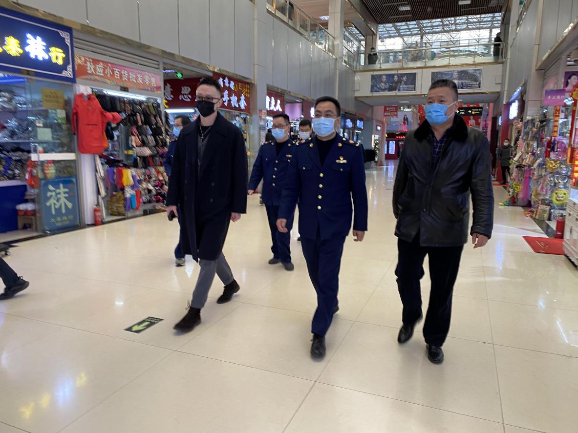 �������г���ֵܾ�ί��ǡ��ֳ��Ա�ݰ��Ǯ���̳� ��������������