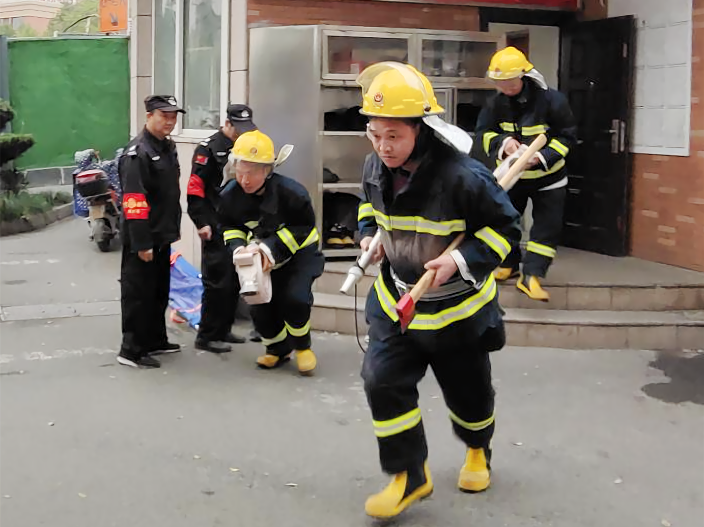 ������һ������Ϊ�ȡ������������г���չ������ɢ�����˶�