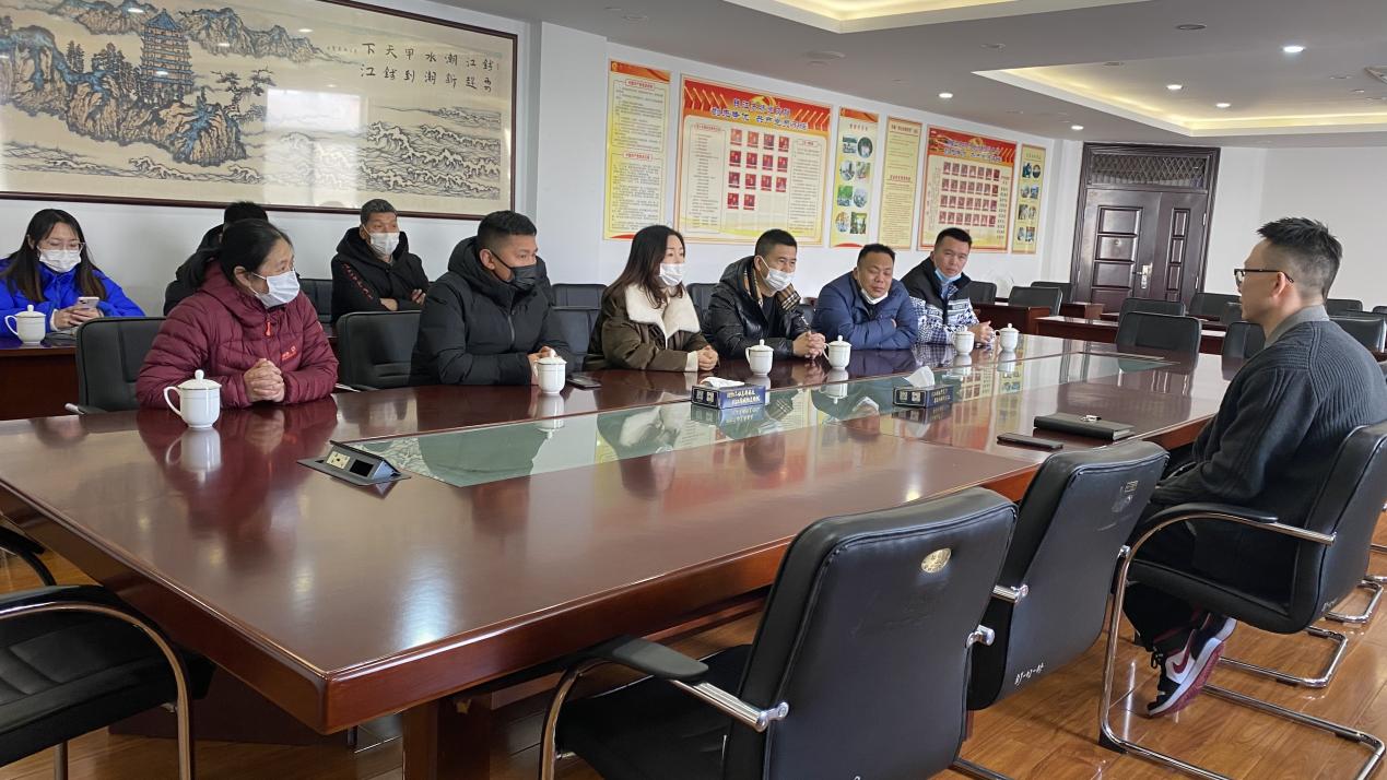 �����������̳��쵼�߷�Ǯ���̳����п���