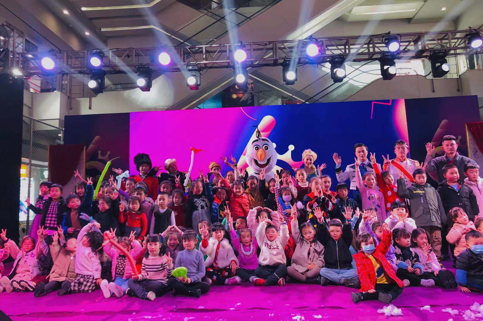 ˮ�������������˶�Բ������