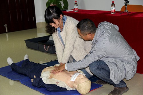 20131024���������Ĵ�԰��֧���ٰ�Ӧ���Ȼ�֪ʶ��ѵ (4).jpg