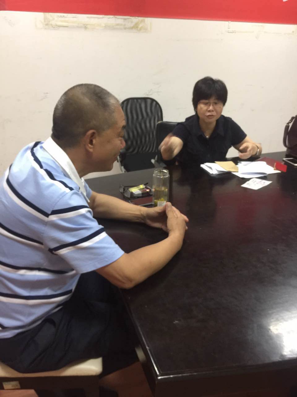 夸夸我们的老村长 (2).jpg 夸夸我们的老村长 (2).jpg